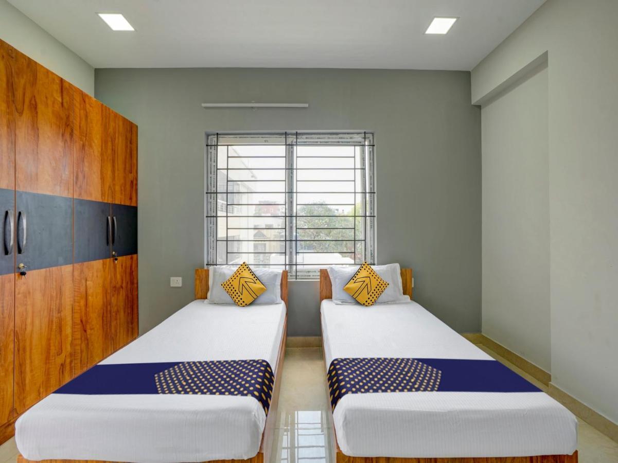 Spot On Helloworld Castle Prague Bangalore Luaran gambar
